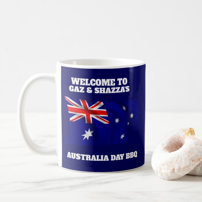 Australische Flagge Modern Aussie personalisierte  Kaffeetasse (Mit Donut)