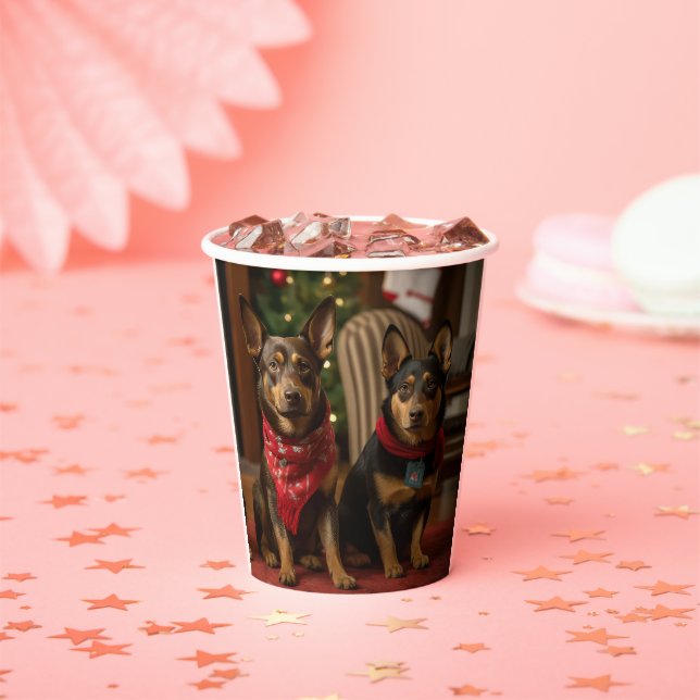Australische Kelpie am Feuerplatz Weihnachten Pappbecher (Insitu)