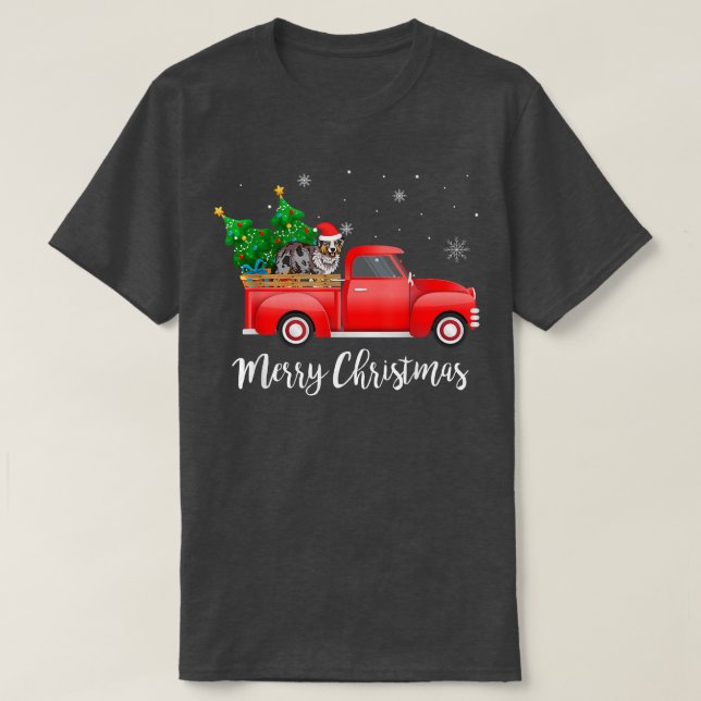 Australischer Schäferhund Dog Riding Red Truck Wei T-Shirt (Design vorne)