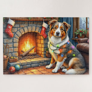 Australischer Schäferhund Kamin mit Weihnachtslich