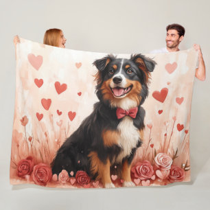Australischer Schäferhund mit Rose - Valentinstag Fleecedecke