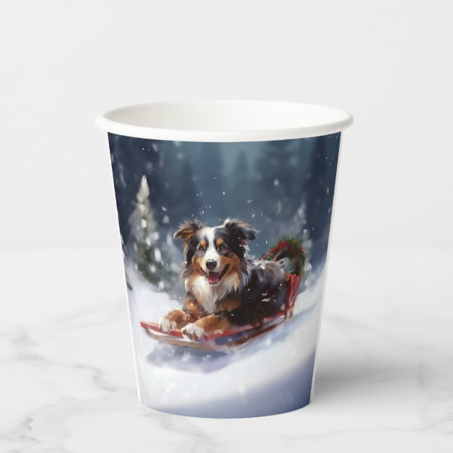 Australischer Schäferhund Weihnachtsschnee im Wint Pappbecher (Vorderseite)