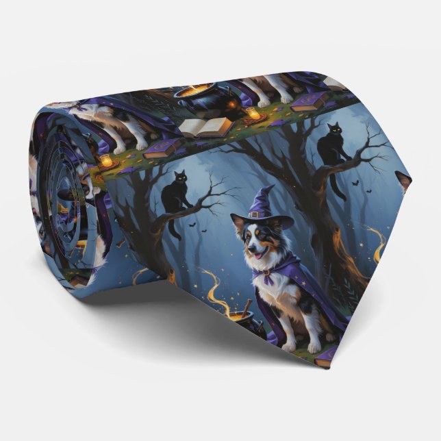 Australischer Schäferhund Whimsical Halloween Male Krawatte (Gerollt)
