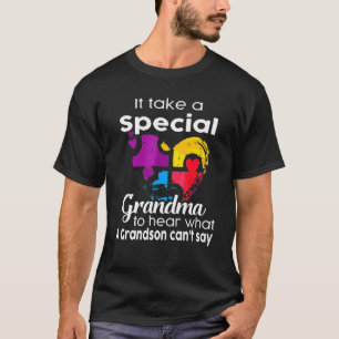 Autismus-Bewusstsein Es Braucht Spezielle Oma T-Shirt