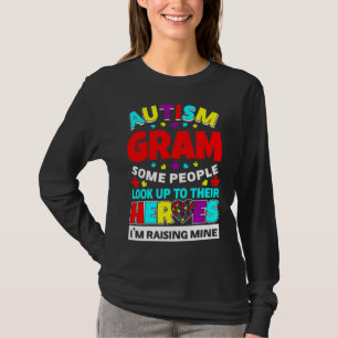 Autismus Gram Leute schauen ihre Helden auf, die M T-Shirt