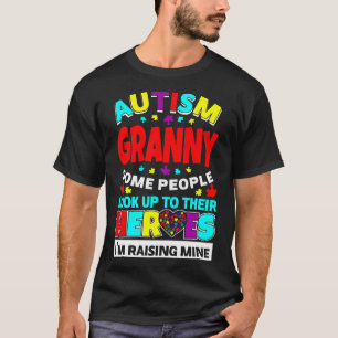 Autismus Granny Leute schauen ihre Helden auf und T-Shirt