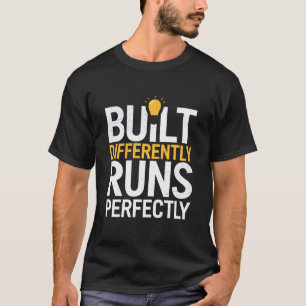 Autismus Lustig Anders Konstruiert Läuft Perfekt A T-Shirt