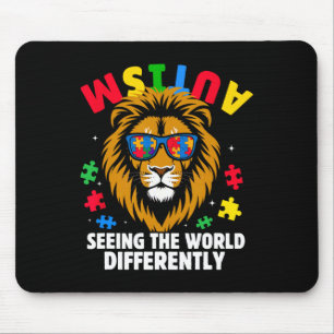 Autismus sieht die Welt anders Awareness Löwe Mousepad