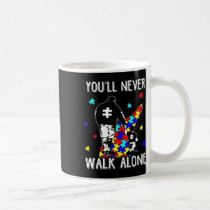 Autismus-Vater Sie werden niemals allein zu Fuß Un Kaffeetasse