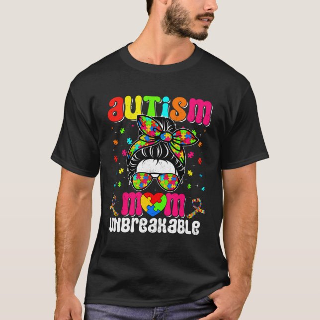 Autistic Autism Awareness Mom Life Women Cute Moth T-Shirt (Vorderseite)