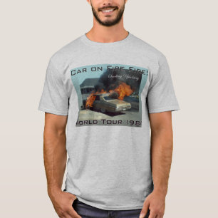 Auto auf Feuer-Feuer! T-Shirt