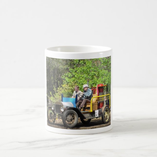Auto auf Holzgas Kaffeetasse (Mittel)