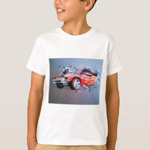 Auto stürzt durch die Mauer T-Shirt