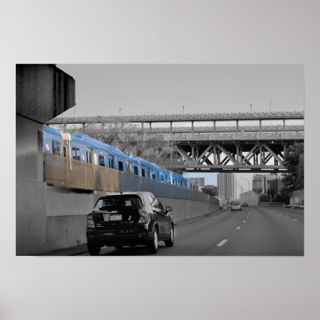Auto und Zug auf dem Highway Poster (Vorne)