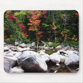 Autobahn Kancamagus im Herbst Mousepad