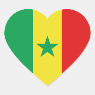 Autocollant de coeur de drapeau du Sénégal