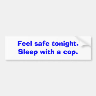 Autocollant De Voiture En sécurité de sentir ce soir. Sommeil avec une