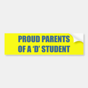 AUTOCOLLANT DE VOITURE PARENTS FIERS D'UN ÉTUDIANT "D"