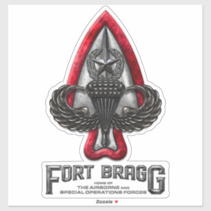Autocollant en vinyle haute couture Fort Bragg de 