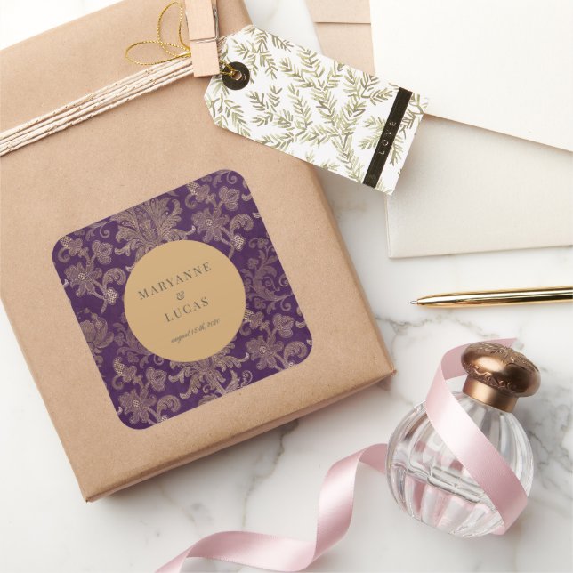 Autocollant monogramme violet de Damas Royal (Cadeaux)