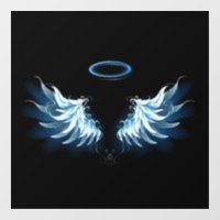 Ailes d'ange bleues lumineuses sur fond noir