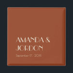Autumn Boho Deko | Rust Wedding Magnet<br><div class="desc">Im Herbst diesen Deko Boho | Ruster Hochzeitsmagnet schafft ein einfaches und vielseitiges rustikales Wüsten- oder Country-Western-Thema für Ihre Hochzeitsfeier. Die Farbgebung in Orange, Terrakotta, Rost, Kupfer und das minimalistisch schlichte beige-farbene Design ermöglichen einen klassischen Mix und passen sich den anderen Farben dieser Herbstkollektion an, um ein eigenes Farbschema zu...</div>