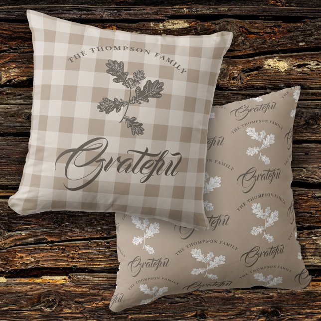 Autumn Fall Gratitude Family Name Taupe Plaid Kissen (Autumn Fall Gratitude Family Name Taupe Plaid )
