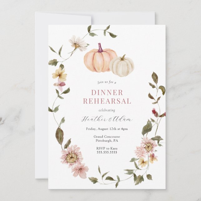 Autumn Floral Pumpkin Rehearsal Dinner Einladung (Vorderseite)