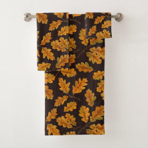 Autumnal Eicheneiche Blätter auf dunkelbraun Badhandtuch Set