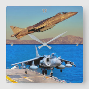 AV-8B HARRIER II QUADRATISCHE WANDUHR
