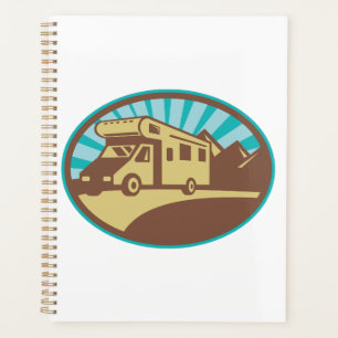 Aventure de montagne en camping-car rétro Vintage