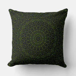 Avocado Green Mandala mit geometrischer Symmetrie Kissen
