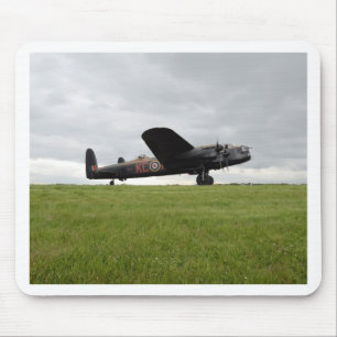 Avro Lancaster auf The Field Mousepad