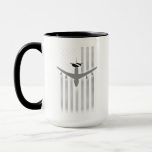 AWACS und verblaßte US-Flagge auf Tasse