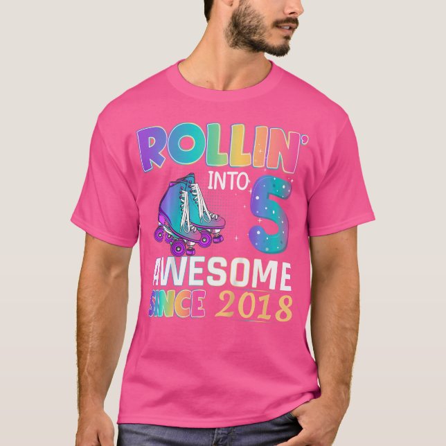 Awesome 5 Year Old Girl Roller Skating 5Th Birthda T-Shirt (Vorderseite)