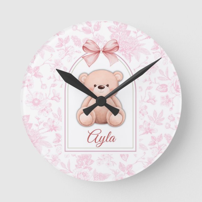 Ayla | Benutzerdefiniertes rosa Teddy-Bär-Kinderzi Runde Wanduhr (Vorderseite)