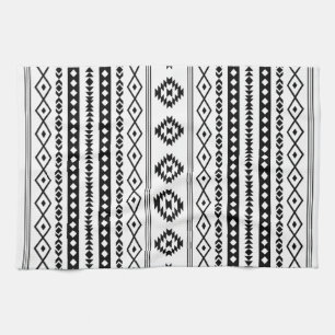 Aztec Black on White Mixed Motifs (V)-Muster Geschirrtuch
