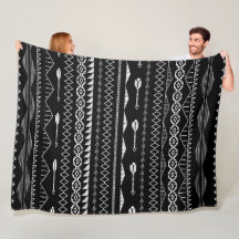 Aztec Geometric Black and White Abstrakt Pattern