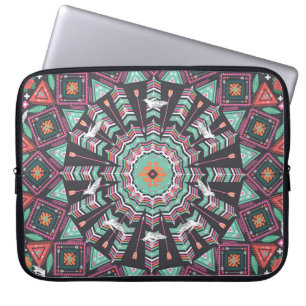 Aztec Geometric: farbiges Zirkelmuster Laptopschutzhülle