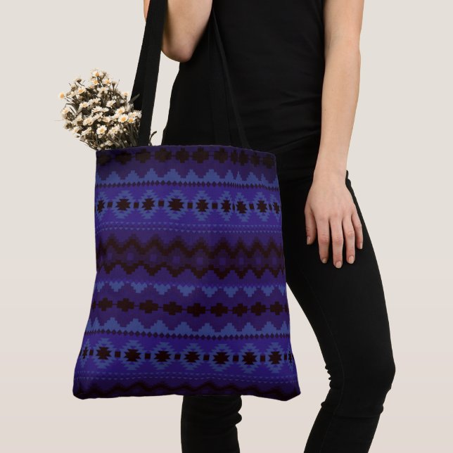 Aztec Geometrics - Purplish Blue Tasche (Von Nahem)