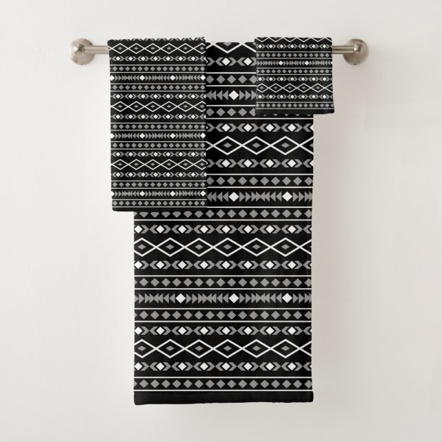 Aztec Shapes Rpt Muster Grau Schwarz Badhandtuch Set (Insitu)