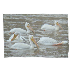 B16 Weiße Pelikane am schlammigen Fluss Kissenbezug
