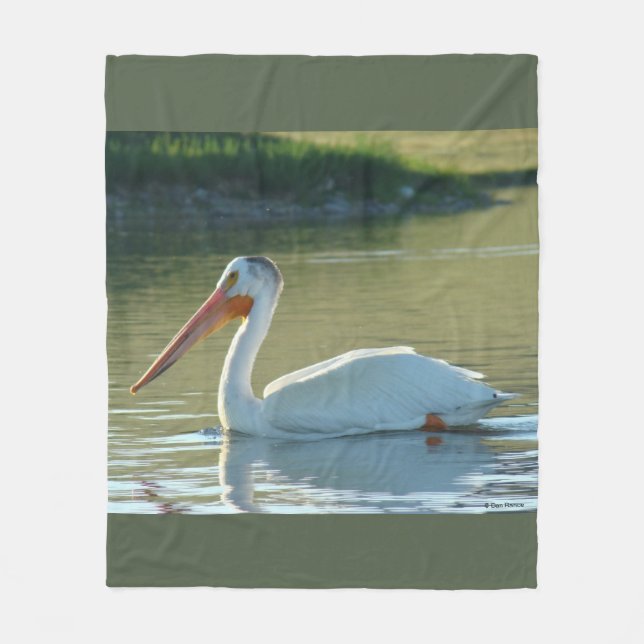 B4 White Pelican Fleecedecke (Vorderseite)