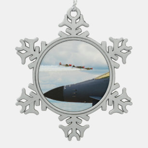 B-1 Bomber- und Kriegskämpfe Schneeflocken Zinn-Ornament