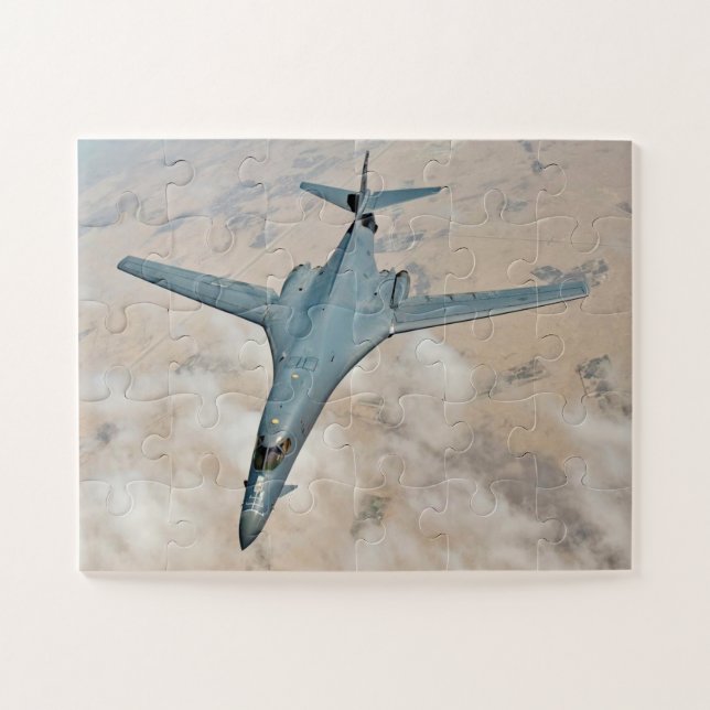 B-1B Bomber während des Fluges Flüge, die vollstän (Horizontal)