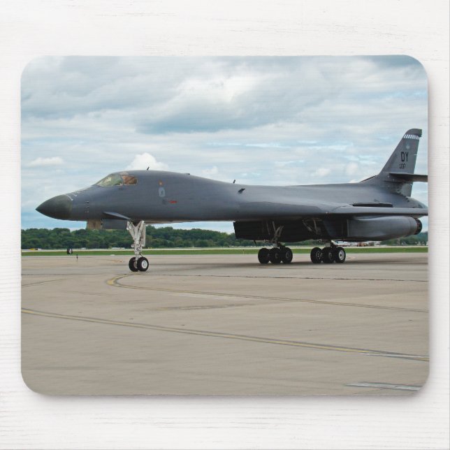 B-1B Lancer Bomber am Boden Mousepad (Vorne)