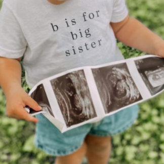 B est pour bébé grande sœur T-shirt en jersey fin