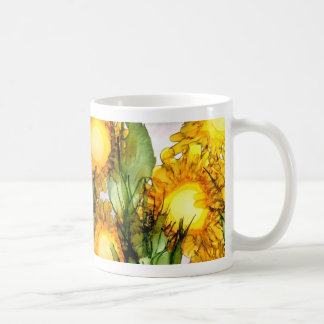 B est pour la tasse en laiton d'art d'alphabet