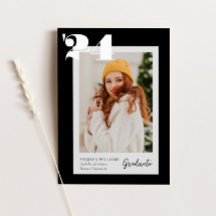 B&W Bold Modern Class of 2024 4 Fotos Abschluss