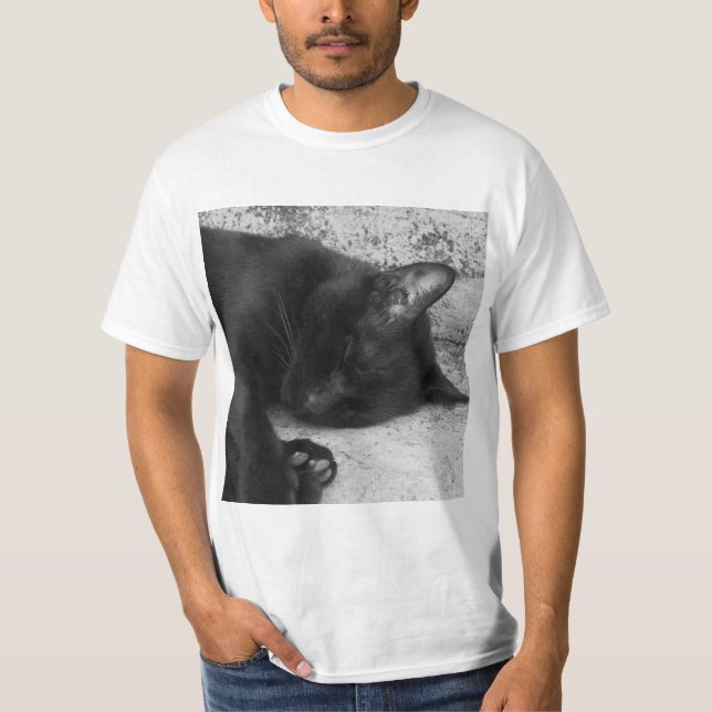B&W - Cat Sleeping T-Shirt (Vorderseite)